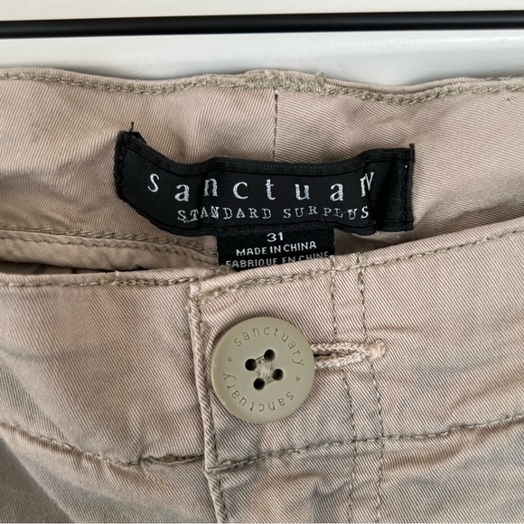 Sanctuary Cropped Camo Cargo Pants - Picture 5 of 6